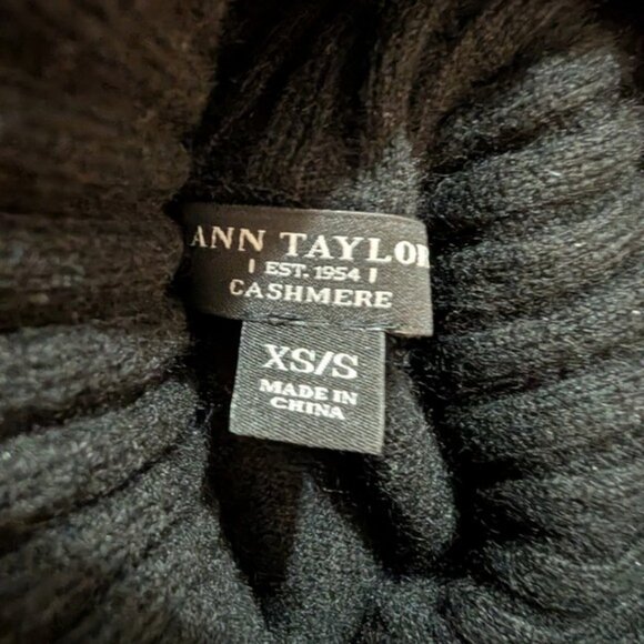 Ann Taylor Oversized Turtleneck Batwing Sleeves Poncho Like Sweater Black XS/S - Picture 5 of 6